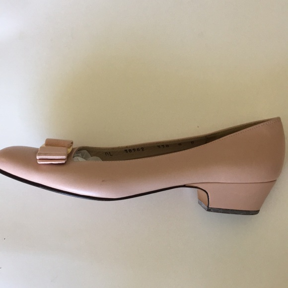 FERRAGAMO VIVA BOW LEATHER BALLERINA FLATS PALM BEACH - Picture 8 of 10